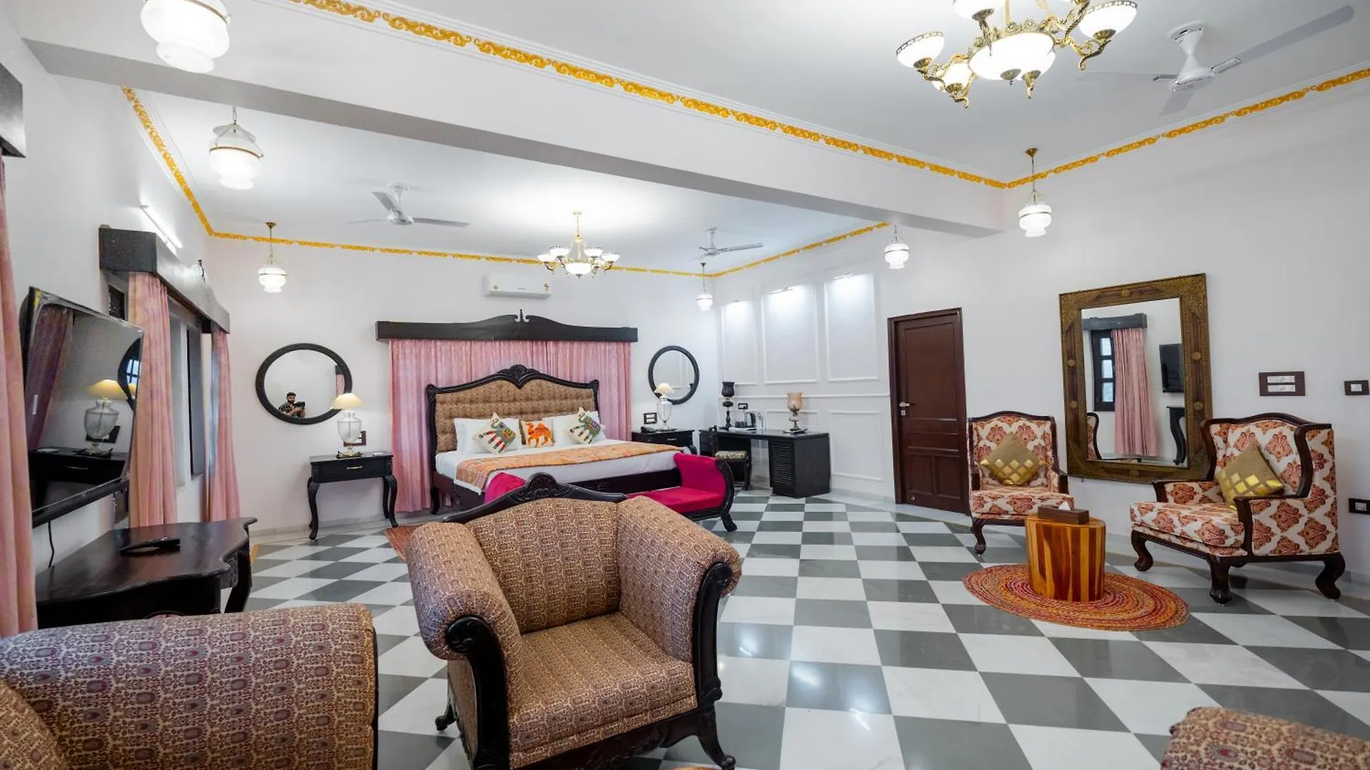 *****  Amaatra Resorts Udaipur India